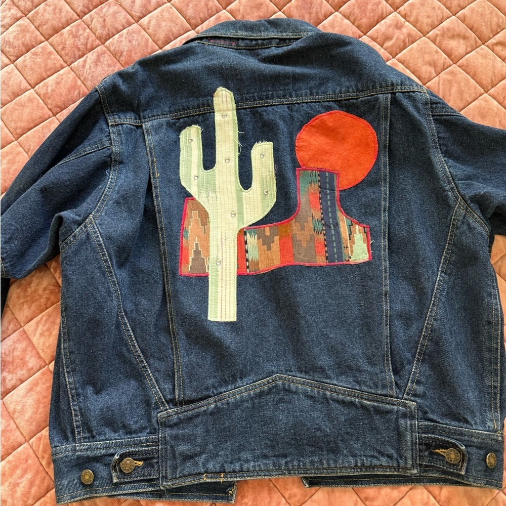Vintage oversized Western Denim Jacket with Cactus and Southwestern Patches sZ M - Picture 12 of 14